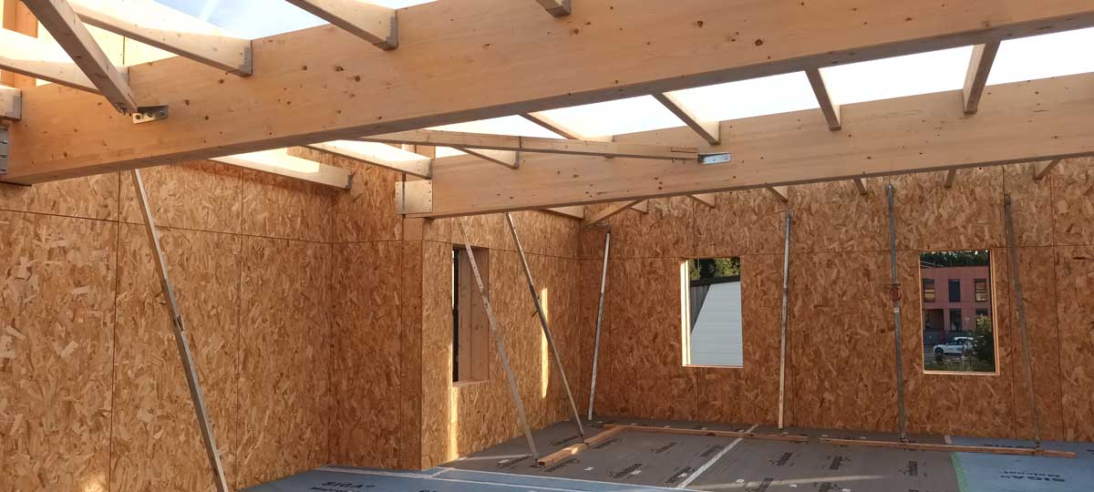 Charpente-traditionnelle et lamelle-collé en-bois lamellé-collé charpente bois toulouse